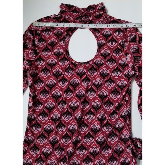 Bisou Bisou Women's Michele Bohot Keyhole Floral top Sz L - Picture 4 of 8